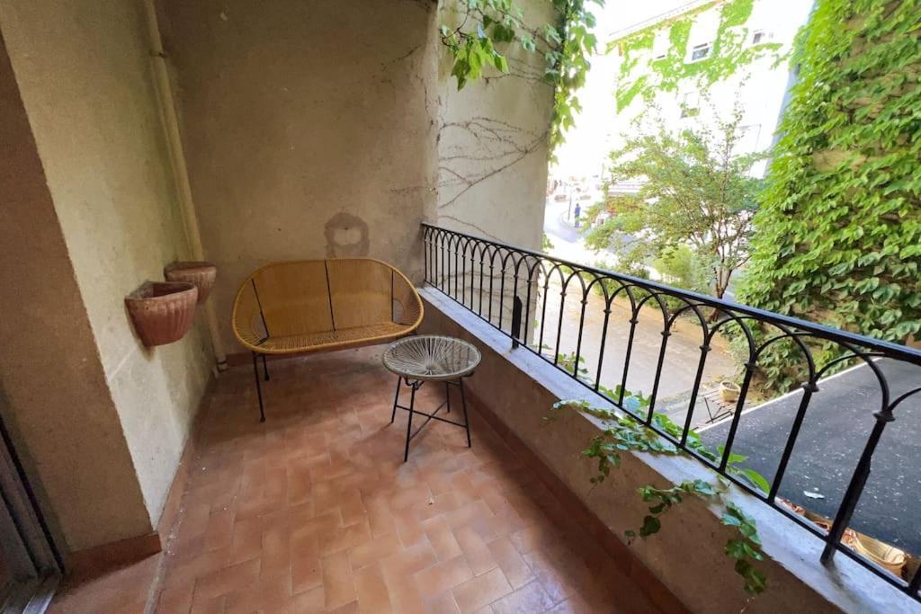 Aux Marches Du Palais - Ac Clim - Spacieux - Terrasse - Wifi Appartement Avignon