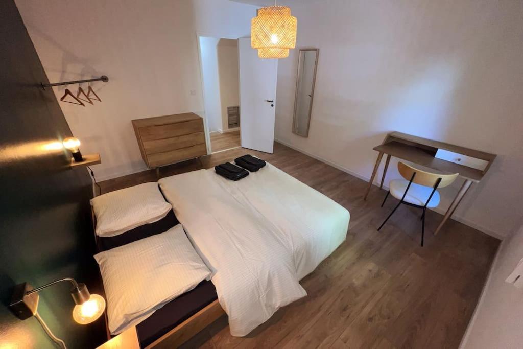 Aux Marches Du Palais - Ac Clim - Spacieux - Terrasse - Wifi Appartement