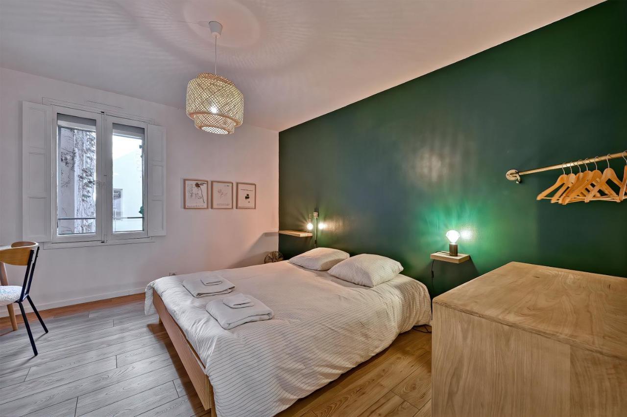 Appartement Aux Marches Du Palais - Ac Clim - Spacieux - Terrasse - Wifi *